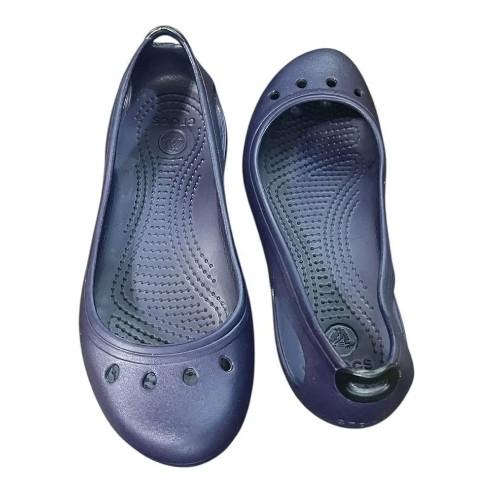 CROCS Kadee ballet flats in navy blue size 6